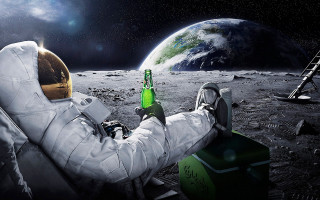 Man astronaut suit beer moon 2 - the man free wallpaper