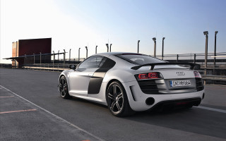 White sports car road bridge - a bridge and a building free wallpaper