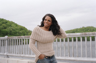 Woman bridge hand phone standing - dulah marie evans free wallpaper