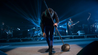 Man stage ball stick band - low angle free wallpaper