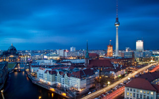 City river night traffic tall - berlin secession free wallpaper
