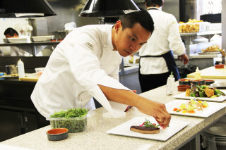 Chef preparing food kitchen restaurant - food free wallpaper