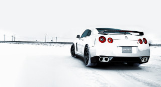 White sports car snowy road 2 - an gyeon free wallpaper for desktop