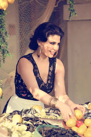 Woman cutting fruit table knife - bouchta el hayani free wallpaper