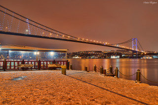 Bridge water night lights bench - a bridge over a body of water free wallpaper