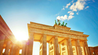 Large building statue roof sky - berlin secession free wallpaper