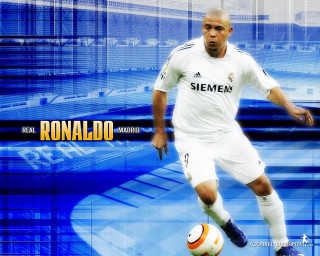 Man white uniform kicking soccer - foto realistic free wallpaper