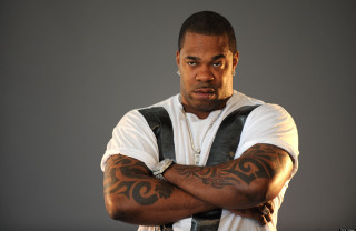 Tattooed man crossed arms serious - tattoo free wallpaper