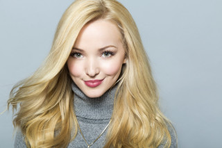 Blonde woman smiling necklace gray - constance gordoncumming free wallpaper