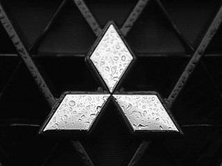 Black white car emblem water - aimitsu free wallpaper for desktop