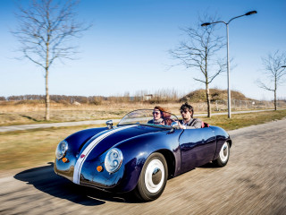 Two girls blue car forest - a blue car free wallpaper