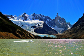 Mountain range glacier lake foreground - a mountain range free wallpaper