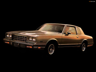 Brown car black background photorealism - matte drawing free wallpaper