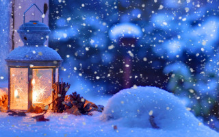 Lantern lit snow evening time - nearby free wallpaper