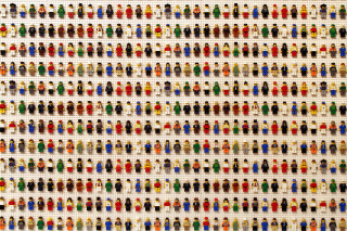 People row wall pattern mosaic - a large group of people free wallpaper