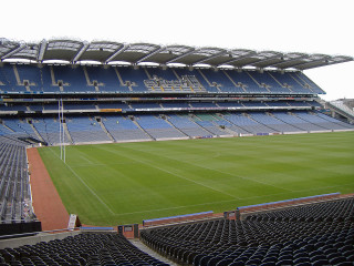 Stadium greenfield seats flag pole - a stadium free wallpaper
