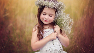 Little girl white dress flower 2 - a little girl free wallpaper