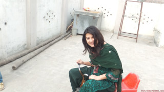 Woman red chair courtyard fruit - red free wallpaper