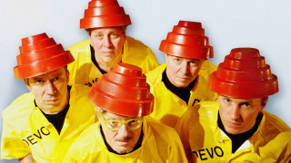 Red hats yellow jackets group - kitsch movement free wallpaper for desktop