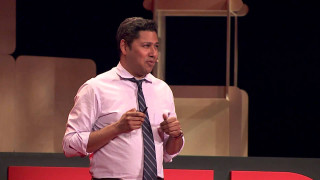 Man tie stage talking hands - ignacio fernandez rio free wallpaper