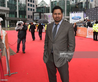 Man suit tie red carpet - vfx free wallpaper