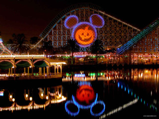 Mickey mouse head night theme - pixar and disney animation free wallpaper