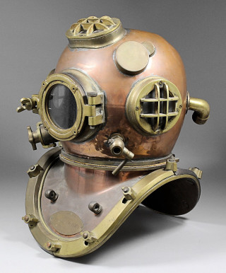 Diving helmet hole side hole - a bronze sculpture free wallpaper