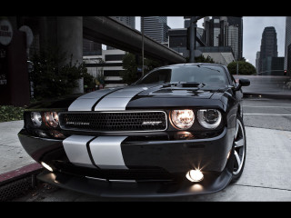 Black white car city skyline - car free wallpaper