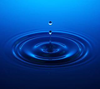 Blue water droplet blue background - a blue sky background free wallpaper