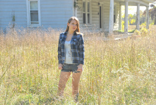 Woman field porch cityscape denim - portrait photography free wallpaper