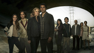 Group people tunnel bridge man - everett warner free wallpaper