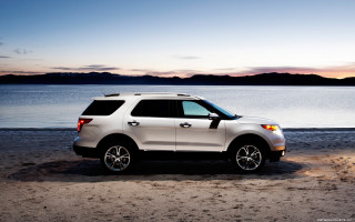 White suv beach sunset mountain - a white suv free wallpaper