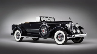 Old model car studio artdeco - an old model car free wallpaper