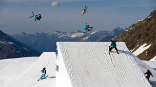 Skiing group slope mountains snow - a group of people riding free wallpaper