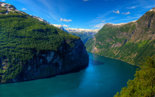 Mountain river high viewpoint valley - evaline ness free wallpaper