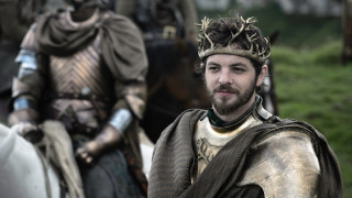Man crown costume horse field - a man in a costume free wallpaper