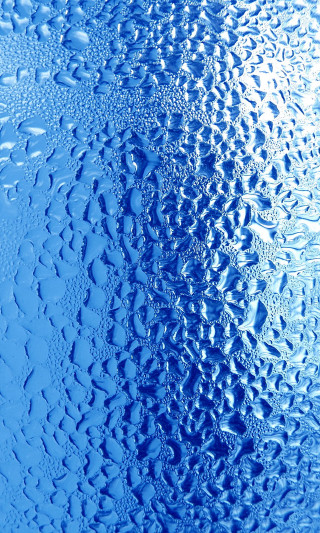 Blue background water drops sky 3 - a blue background free wallpaper