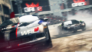 Racing cars street tall buildings - the stand free wallpaper