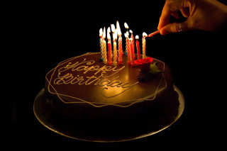 Birthday cake candles lighting happy - a birthday cake free wallpaper