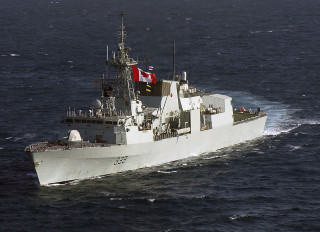 Large white ship ocean canadian - the side of the ship free wallpaper