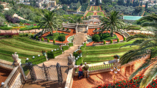 Garden trees flowers people panoramic - de hirsh margule free wallpaper