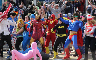 Costume dancers crowd party festival - andrew bell free wallpaper