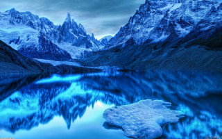 Mountain lake snowy night blue - covered mountain free wallpaper