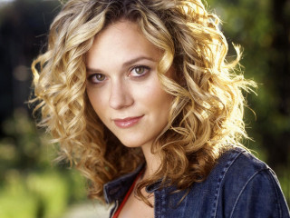 Blonde woman denim jacket posing - carey morris free wallpaper