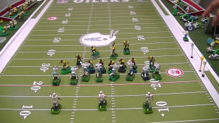 Toy figurines football field miniature - isometric free wallpaper