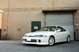 White car garage door honeycomb - closed free wallpaper