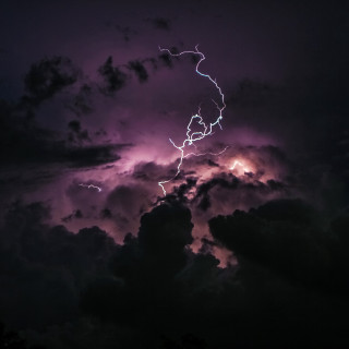 Lightning bolt night sky clouds - night time free wallpaper