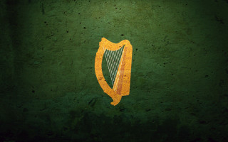 Golden harp green wall black - golden free wallpaper
