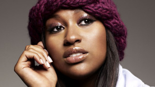Woman purple hat white shirt - chinwe chukwuogoroy free wallpaper