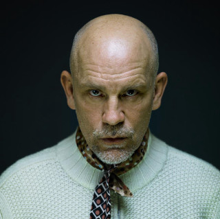 Bald man serious tie looking - perfect free wallpaper